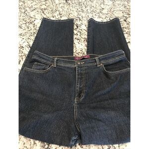 Beautiful !! Gloria Vanderbilt Dark Wash Jeans Amanda‎ Style Size 16 (35x30)